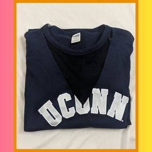 UCONN ! PINK!